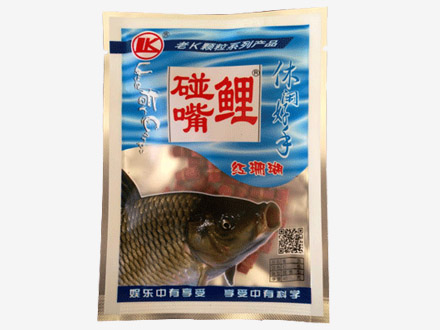 碰嘴鯉紅珊瑚